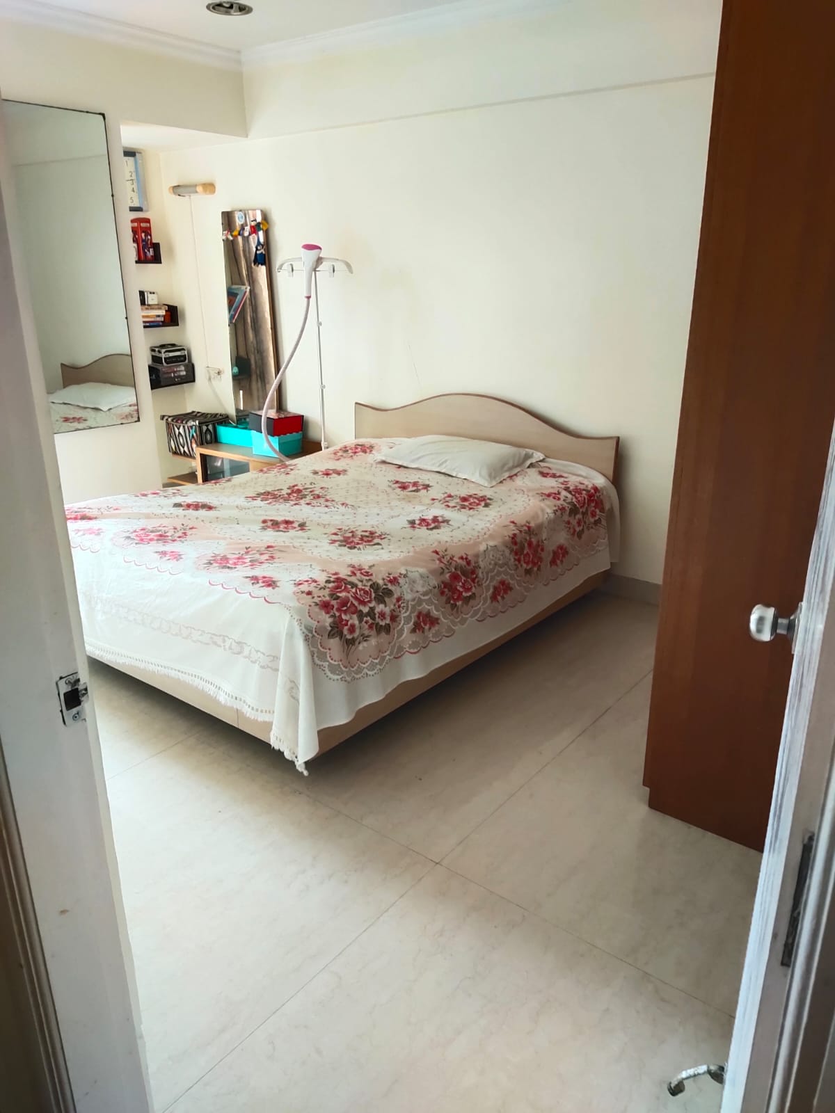 2 BHK Semi Furnished in Bhavya Palace , Khar West